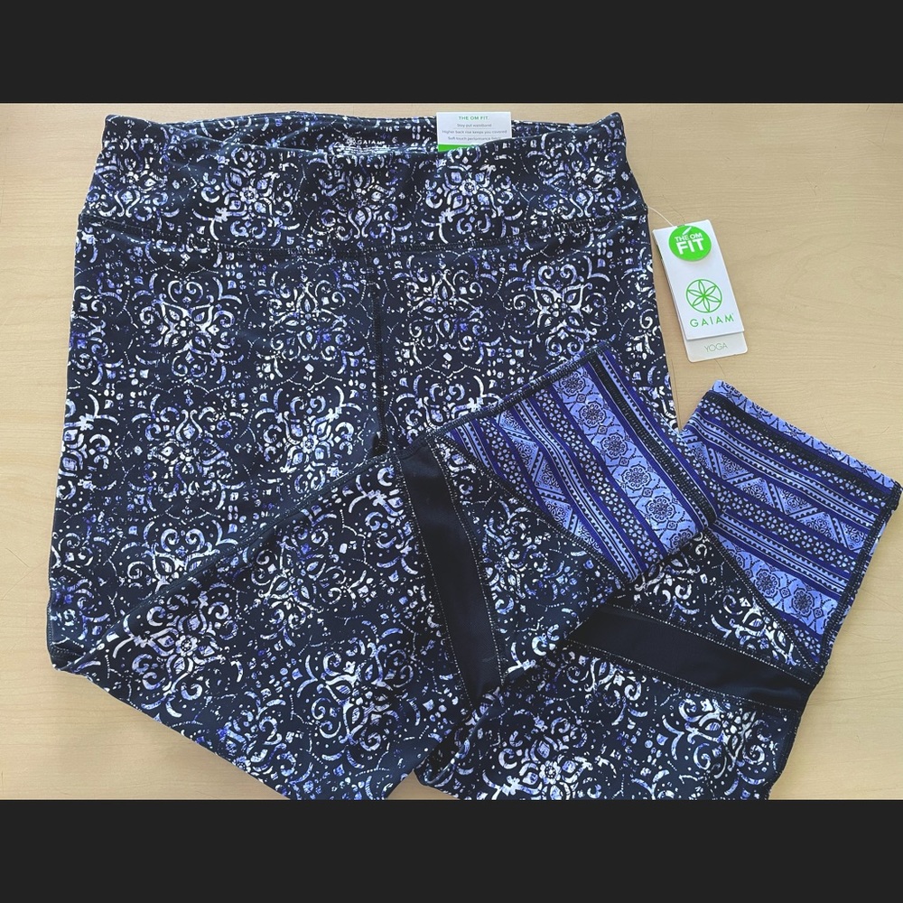 Gaiam The Om Fit workout/yoga capri leggings, purple & black, size large, NWT